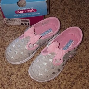 Little girl size 10 shoe